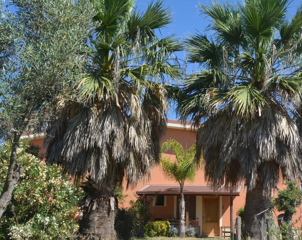 Agriturismo Torre Del Golfo Cropani Kültér fotó