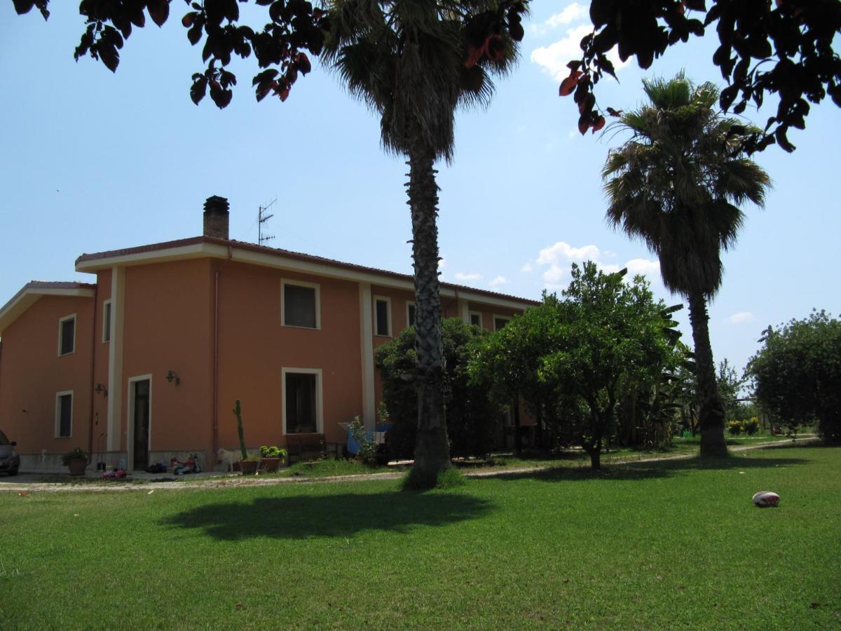 Agriturismo Torre Del Golfo Cropani Kültér fotó